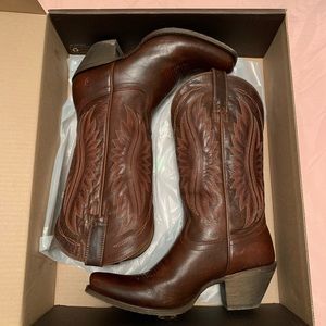 Ariat Circuit Salem boots